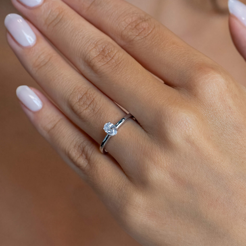 0.40 Karat Oval Pırlanta Minimal Tektaş Yüzük | D Renk | HRD