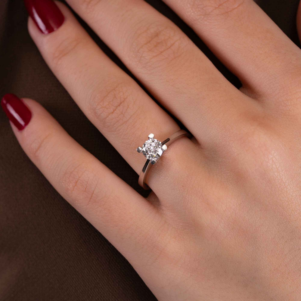 0.50 Karat Pırlanta V Tırnak Tektaş Yüzük | E Renk HRD Sertifika