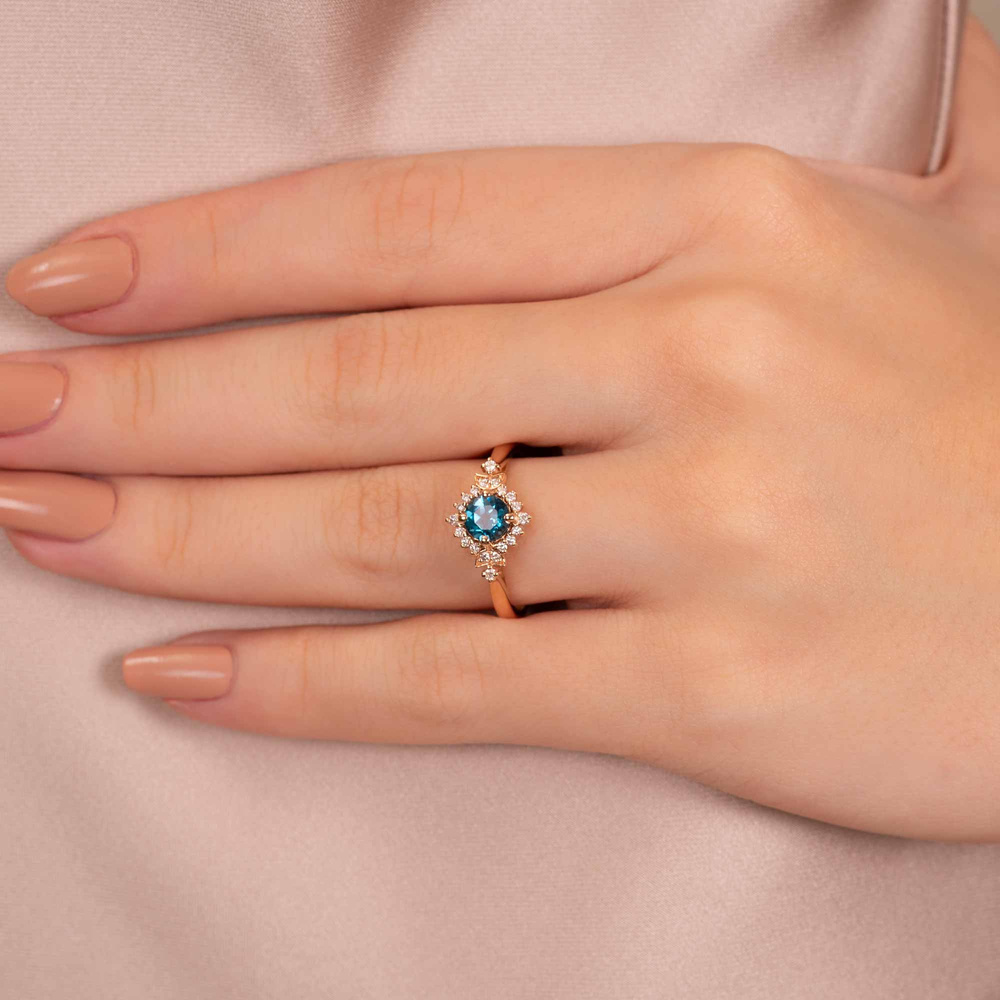 London Blue Topaz ve Pırlanta Vintage Yüzük