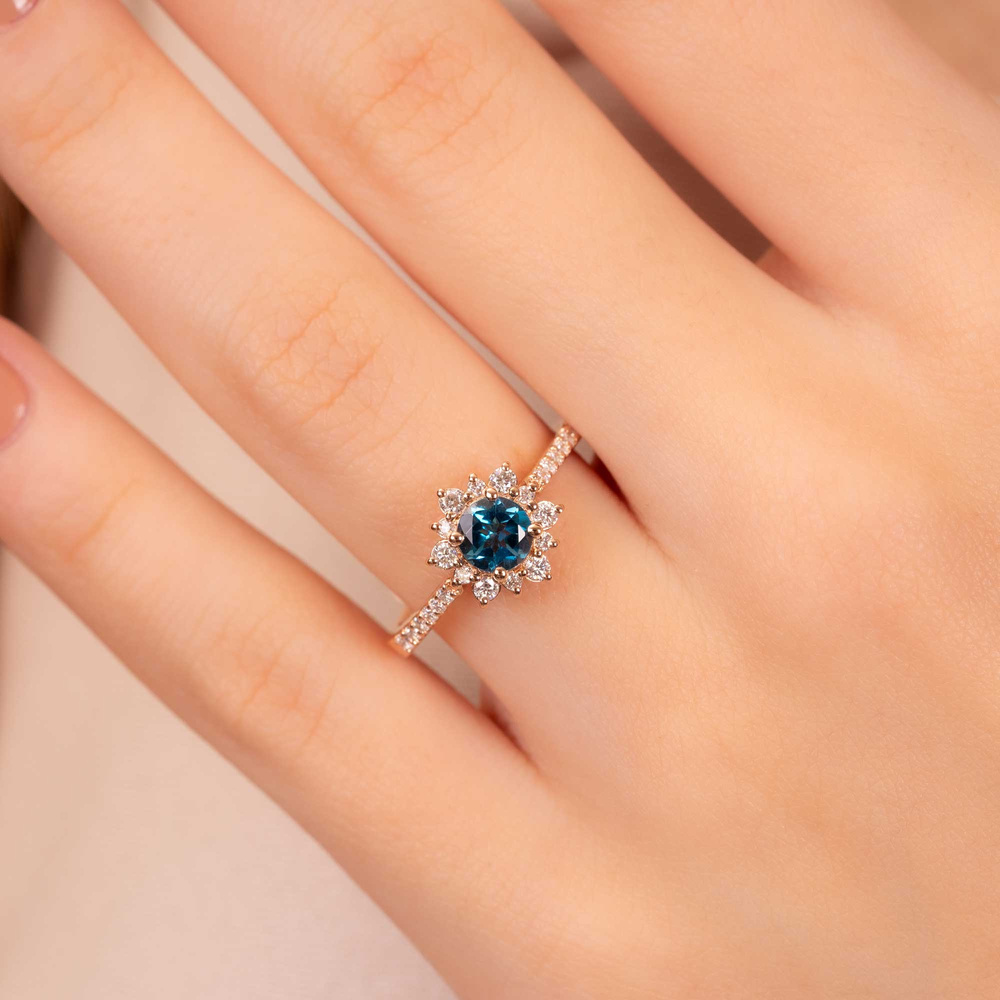 London Blue Topaz ve Pırlanta Vintage Yüzük