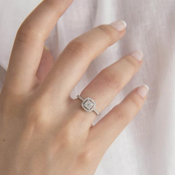 0.34 Karat Coronet Pırlanta Yüzük hover