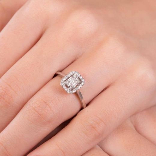 0.27 Karat Pırlanta Evlilik Teklifi Baget Yüzük hover