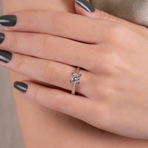 0.70 Karat Pırlanta Klasik Tektaş Yüzük | G Renk | HRD Sertifika hover